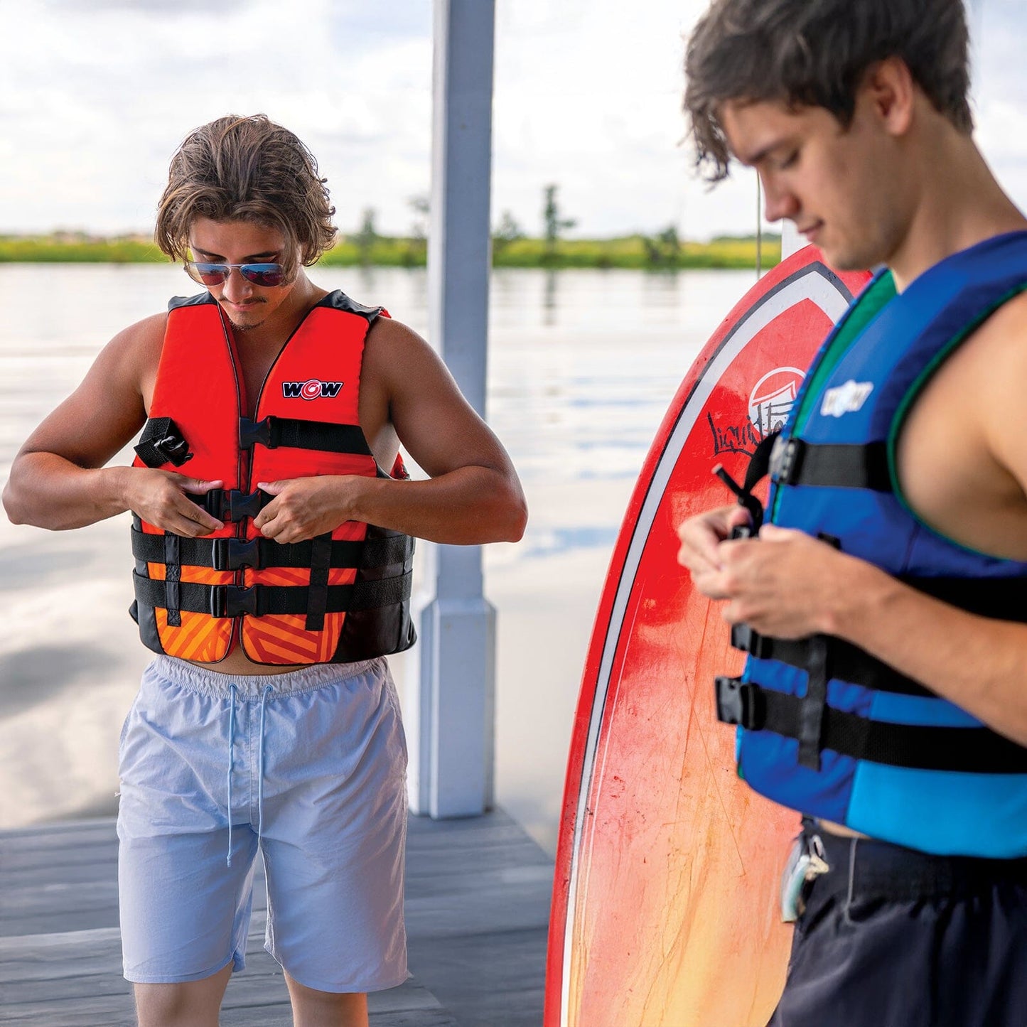 VIS-WAVE Adult Life Vest