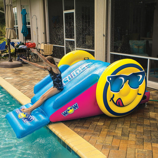 Fun Slide Pool Slide with Sprinkler