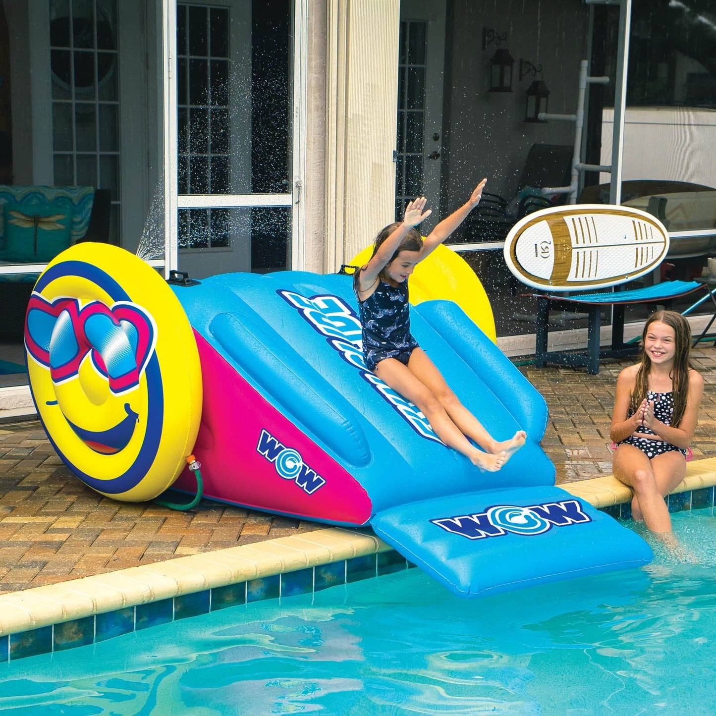 Fun Slide Pool Slide with Sprinkler