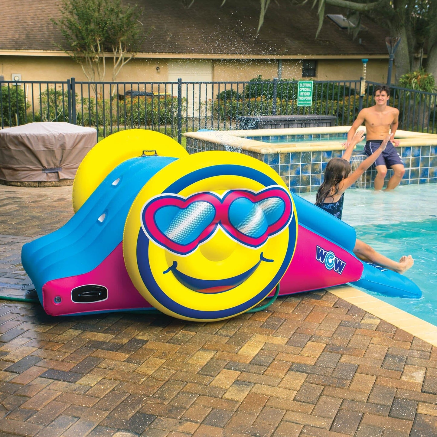 Fun Slide Pool Slide with Sprinkler