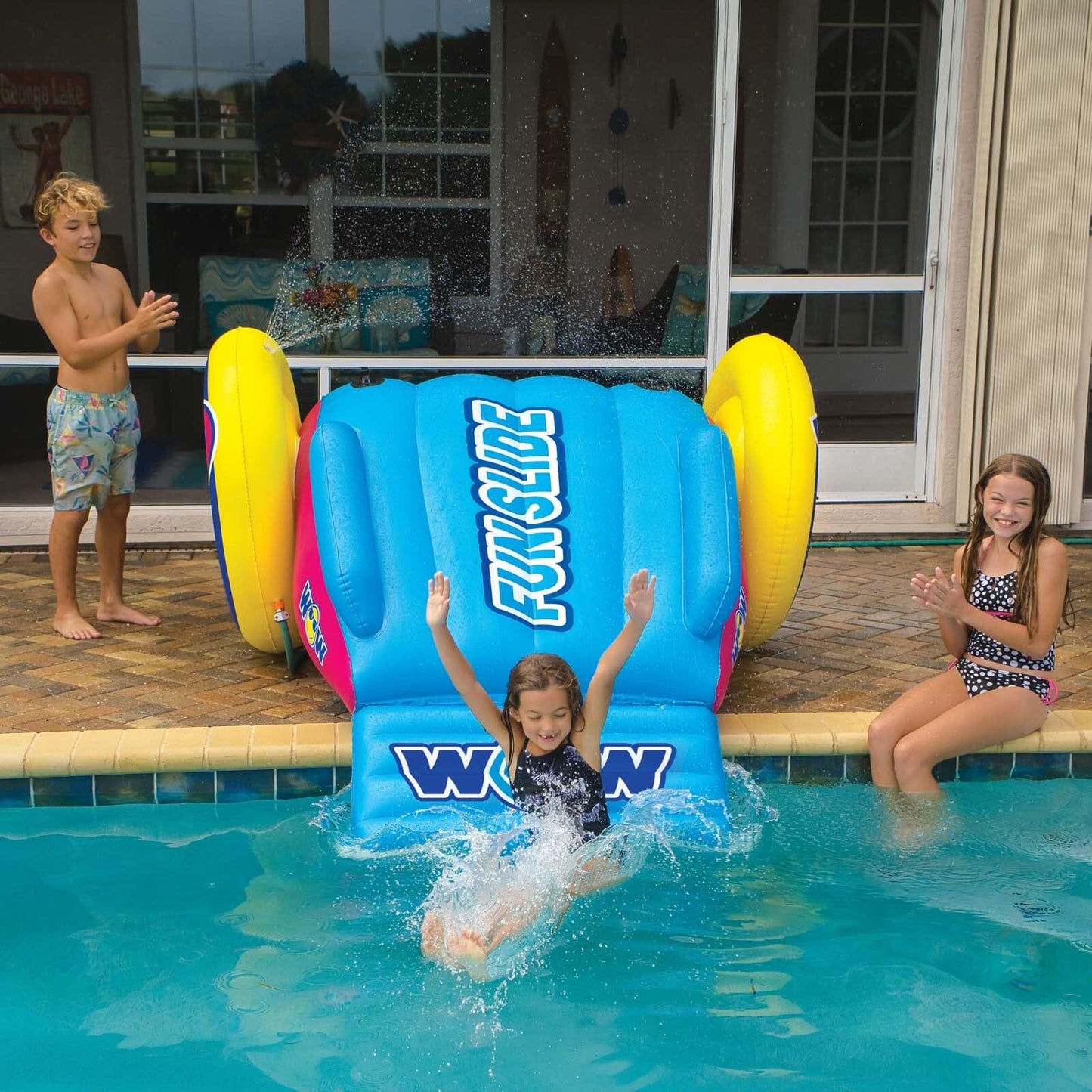 Fun Slide Pool Slide with Sprinkler